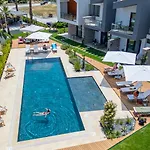 Back Sea Cunda Apartment