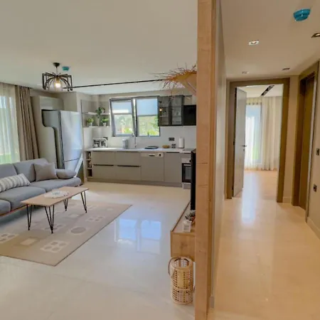 Back Sea Cunda Apartment
