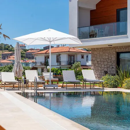 Lodhous Cunda Pool Ayvalik