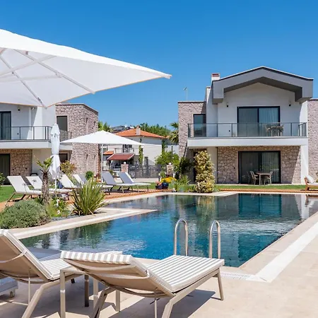 Lodhous Cunda Pool Ayvalik