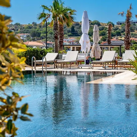 Lodhous Cunda Pool Ayvalik